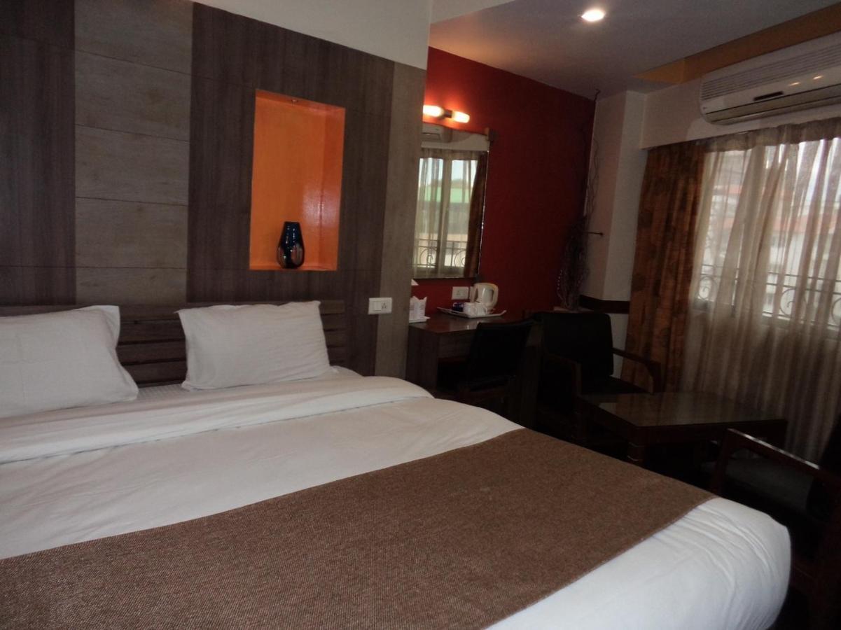 Hotel Majestic Shillong Ngoại thất bức ảnh