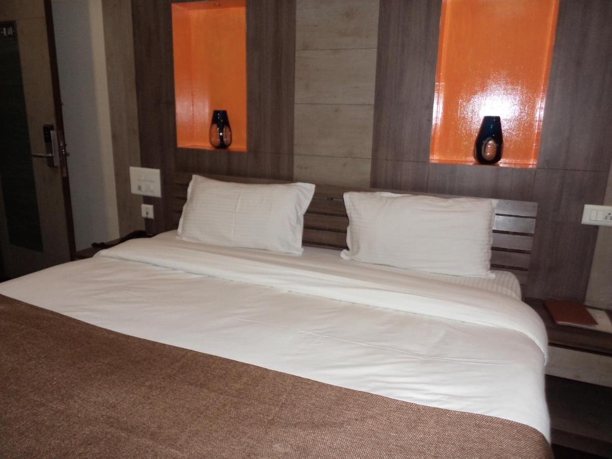 Hotel Majestic Shillong Ngoại thất bức ảnh